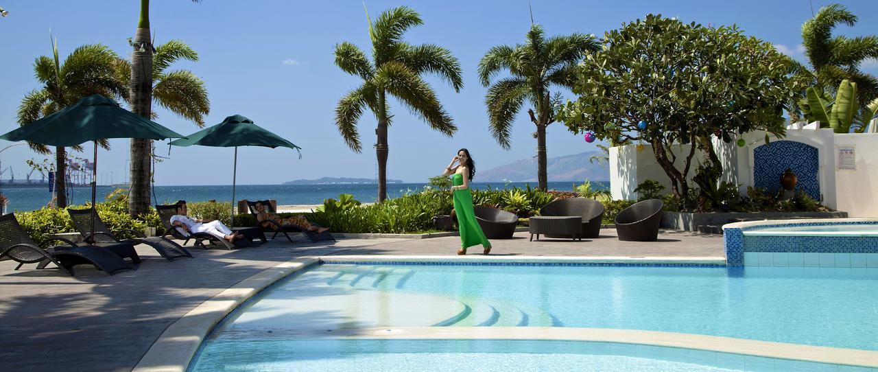 The Lighthouse Marina Resort Olongapo City Exteriör bild