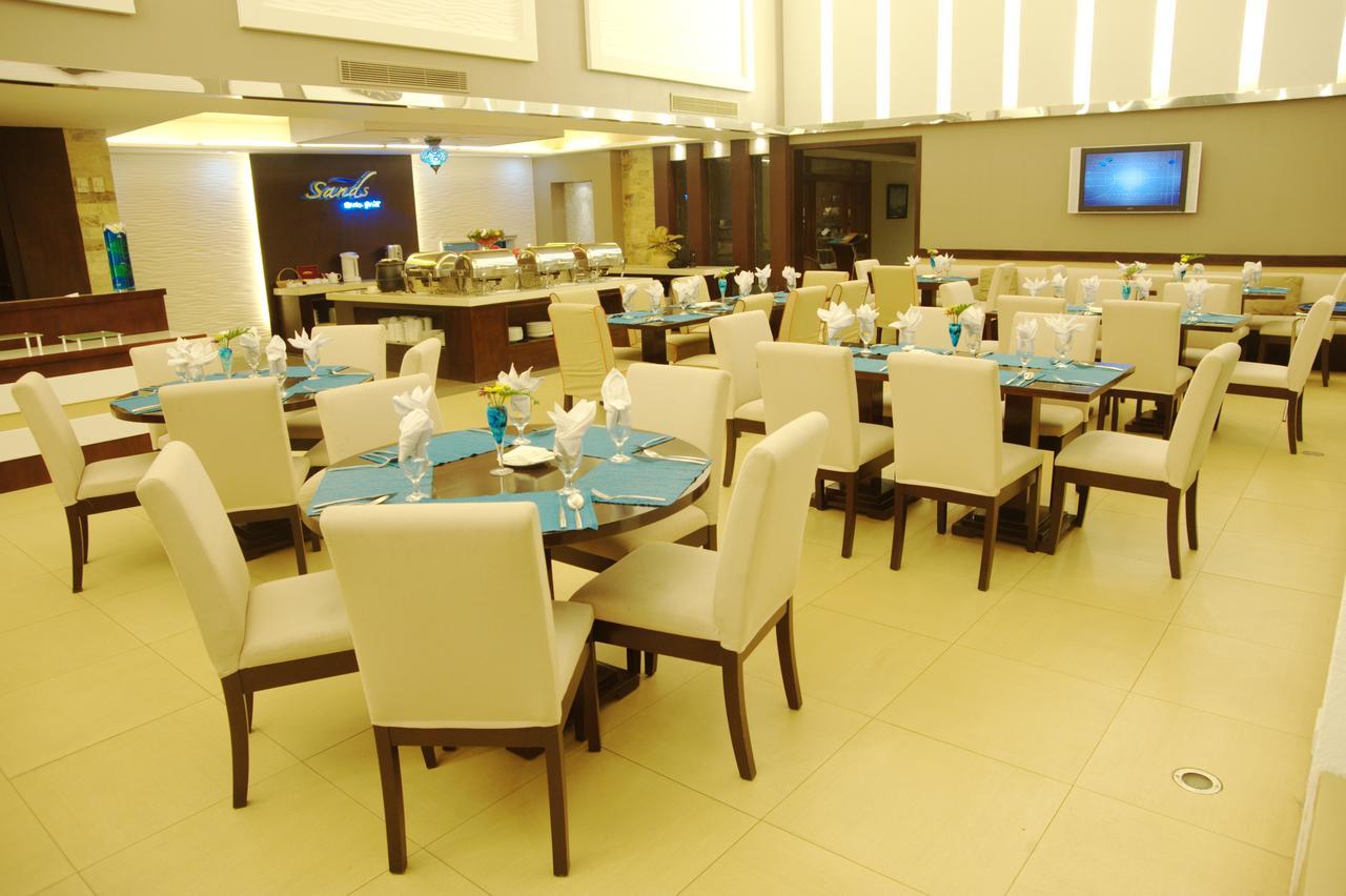 The Lighthouse Marina Resort Olongapo City Exteriör bild