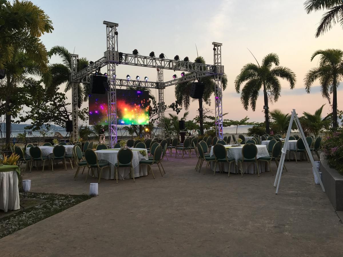 The Lighthouse Marina Resort Olongapo City Exteriör bild