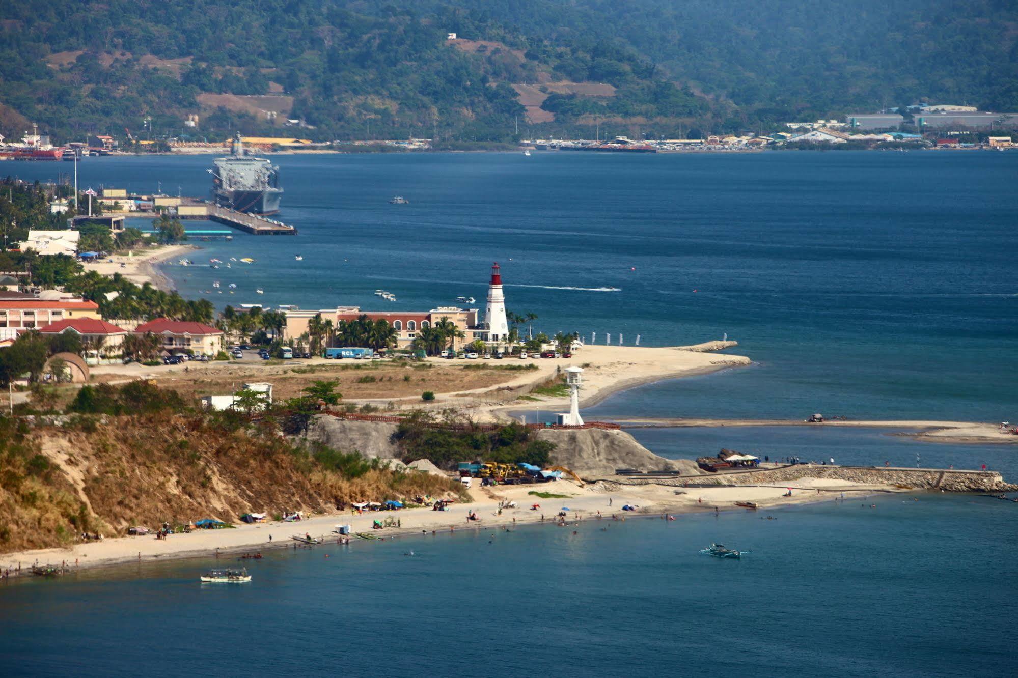 The Lighthouse Marina Resort Olongapo City Exteriör bild